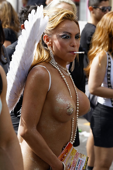 Gay pride Paris JUN13-158